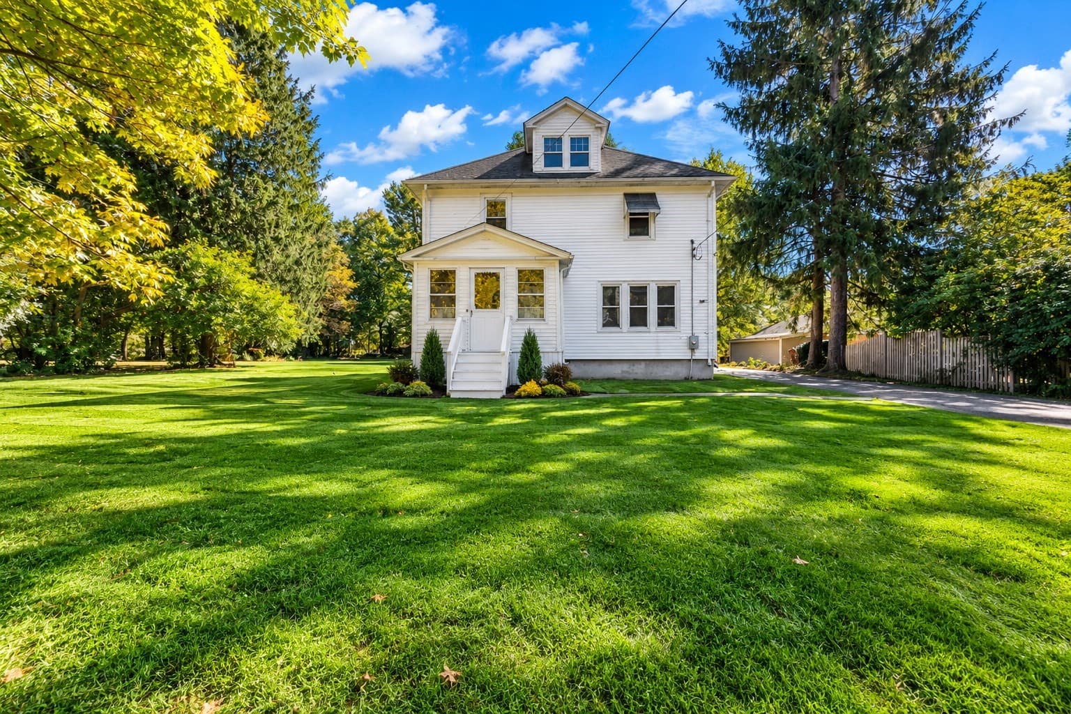 Single Family Residence at 664 East Street, Wrentham MA 02093, Wrentham, photo 10 of 35