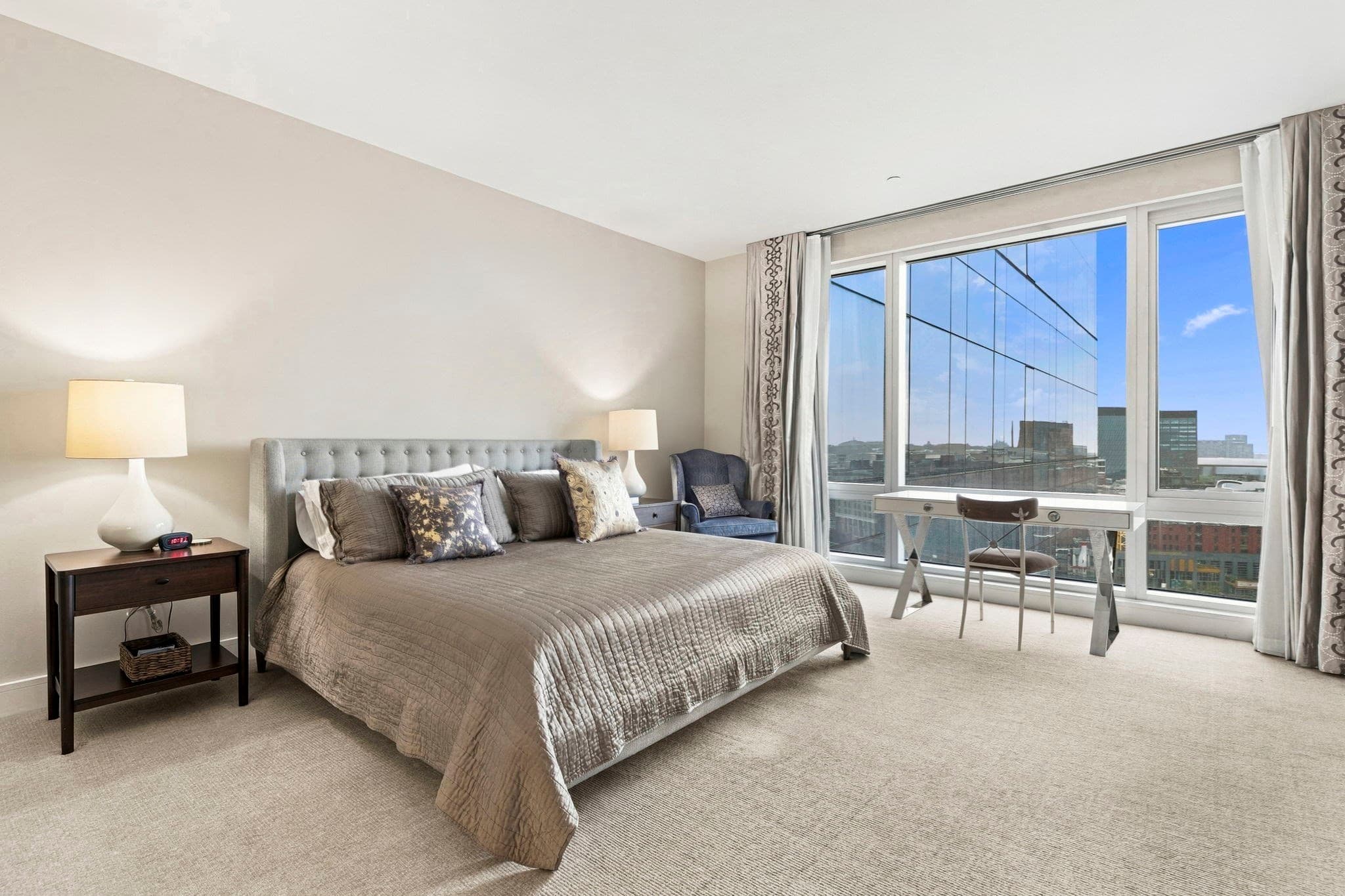 Condominium at 500 Atlantic Ave # 15L, Boston MA 02210, Boston, photo 5 of 11