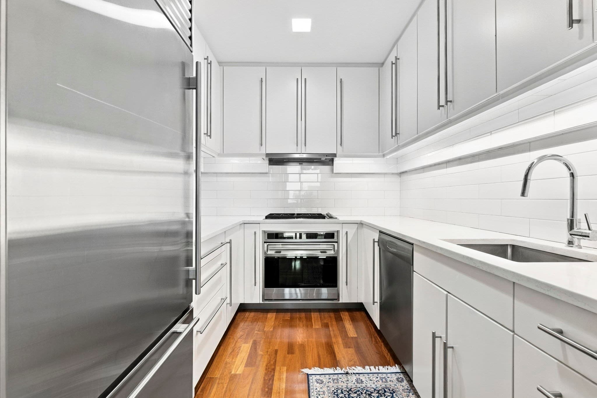 Condominium at 500 Atlantic Ave # 15L, Boston MA 02210, Boston, photo 4 of 11