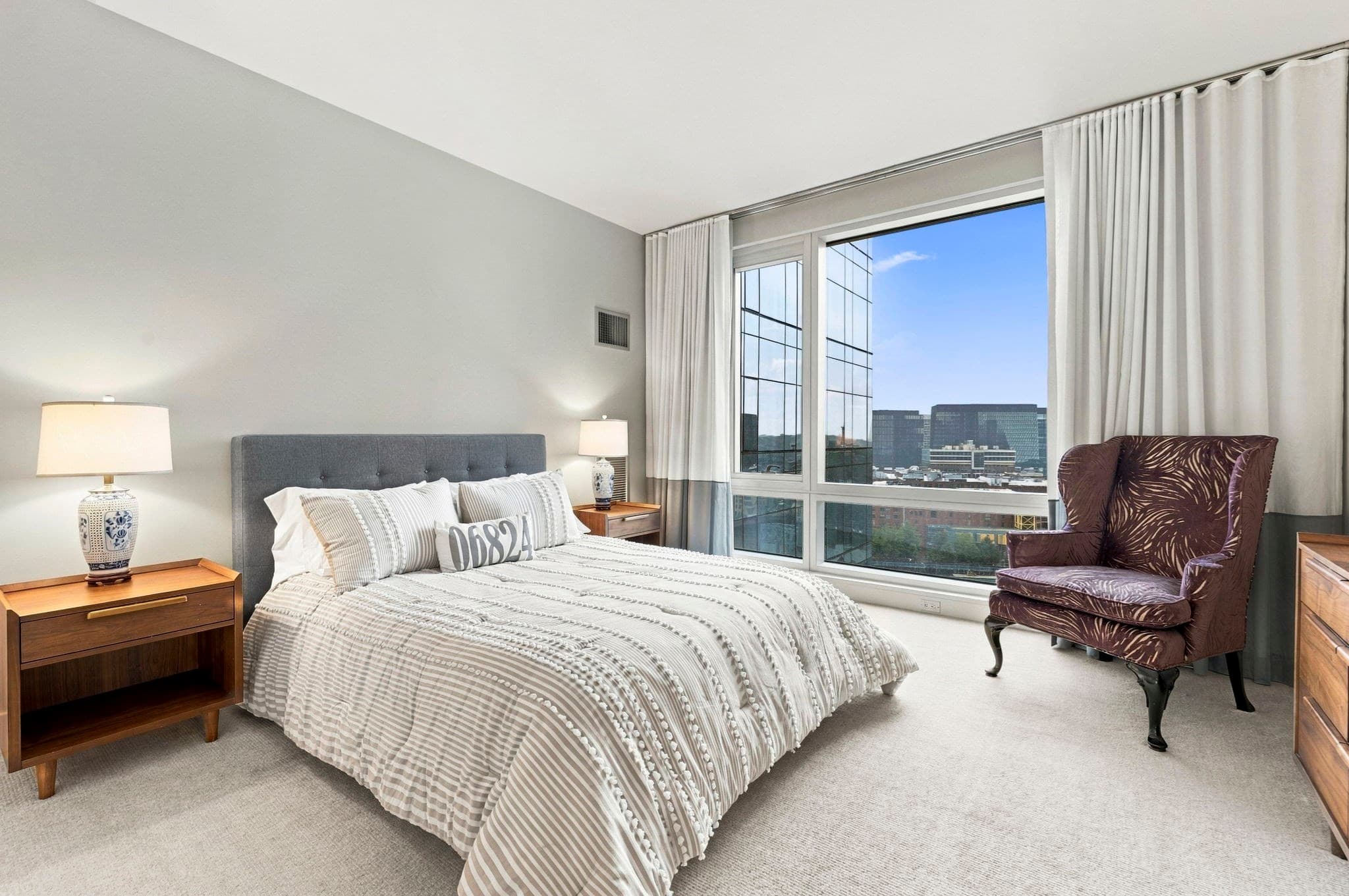 Condominium at 500 Atlantic Ave # 15L, Boston MA 02210, Boston, photo 8 of 11