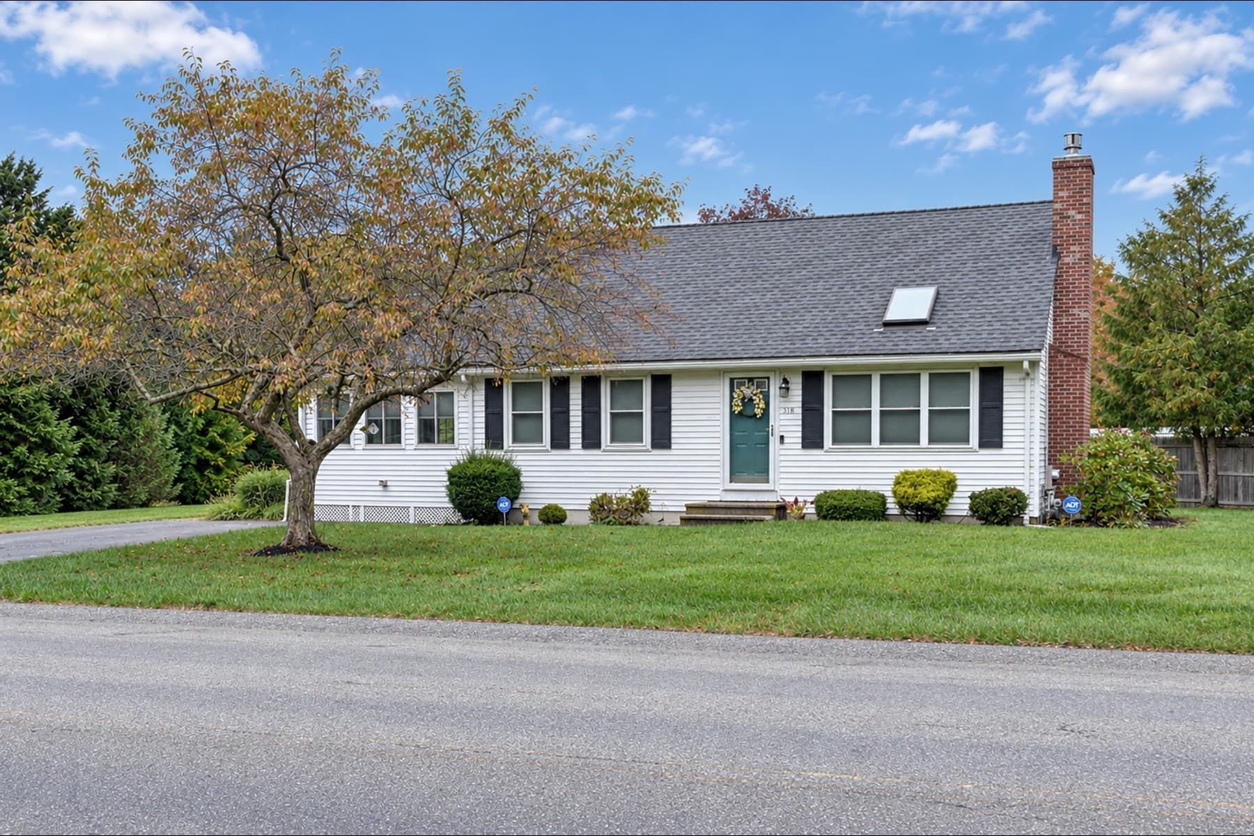 318 Essex St, Whitman MA 02382