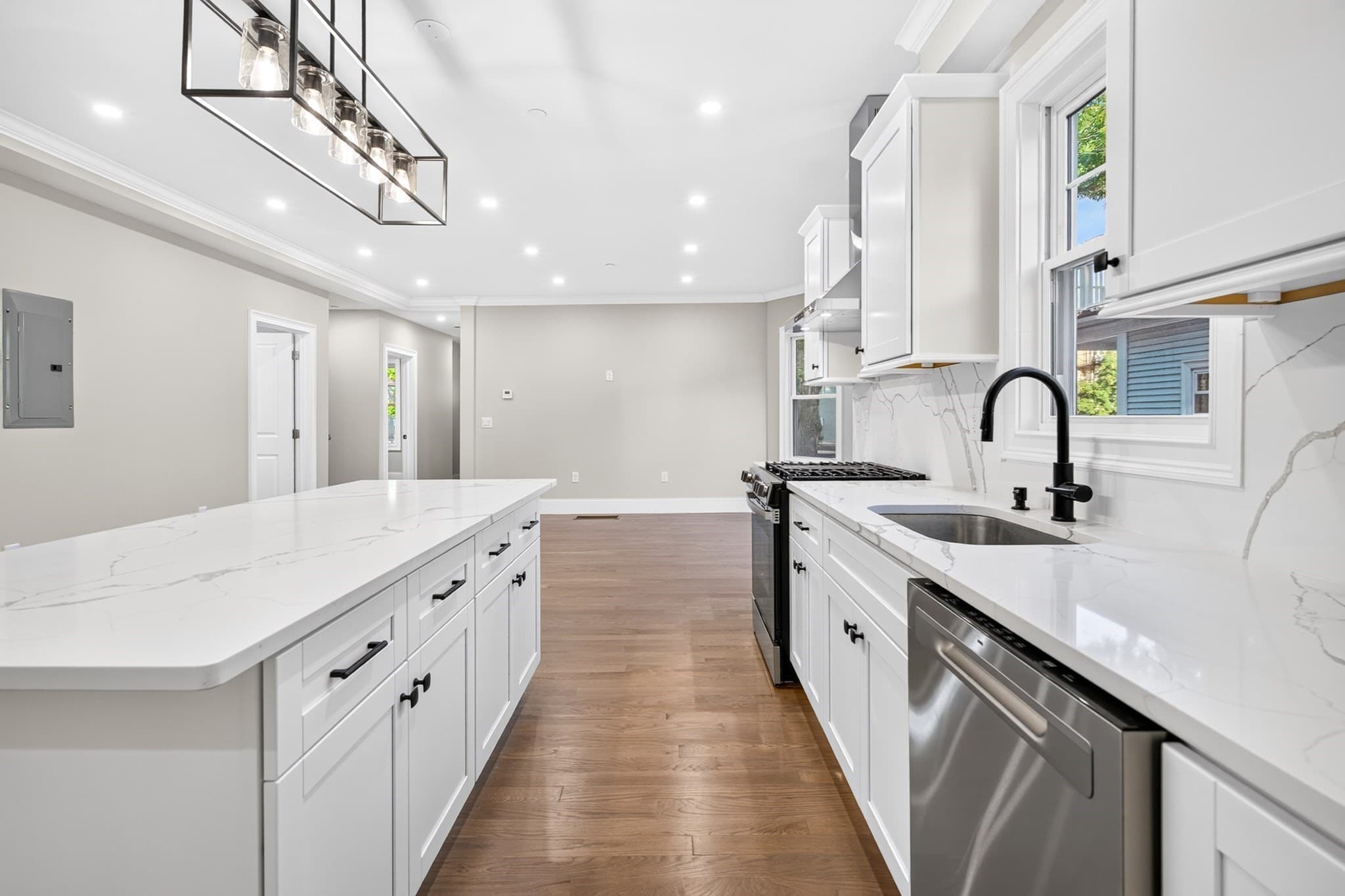 Condominium at 152 Washington St # 1, Boston MA 02135, Boston, photo 2 of 22
