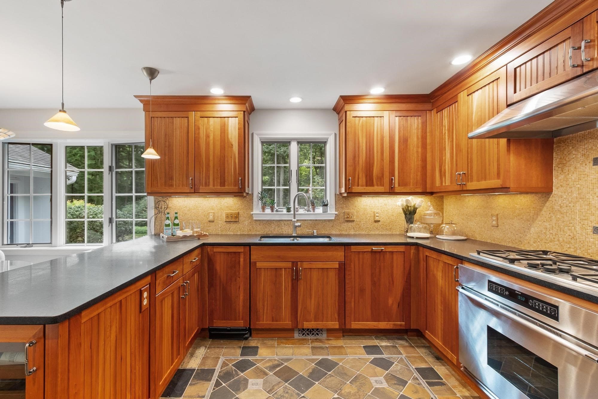 Single Family Residence at 39 Rollingwood Ln, Concord MA 01742, Concord, photo 8 of 34