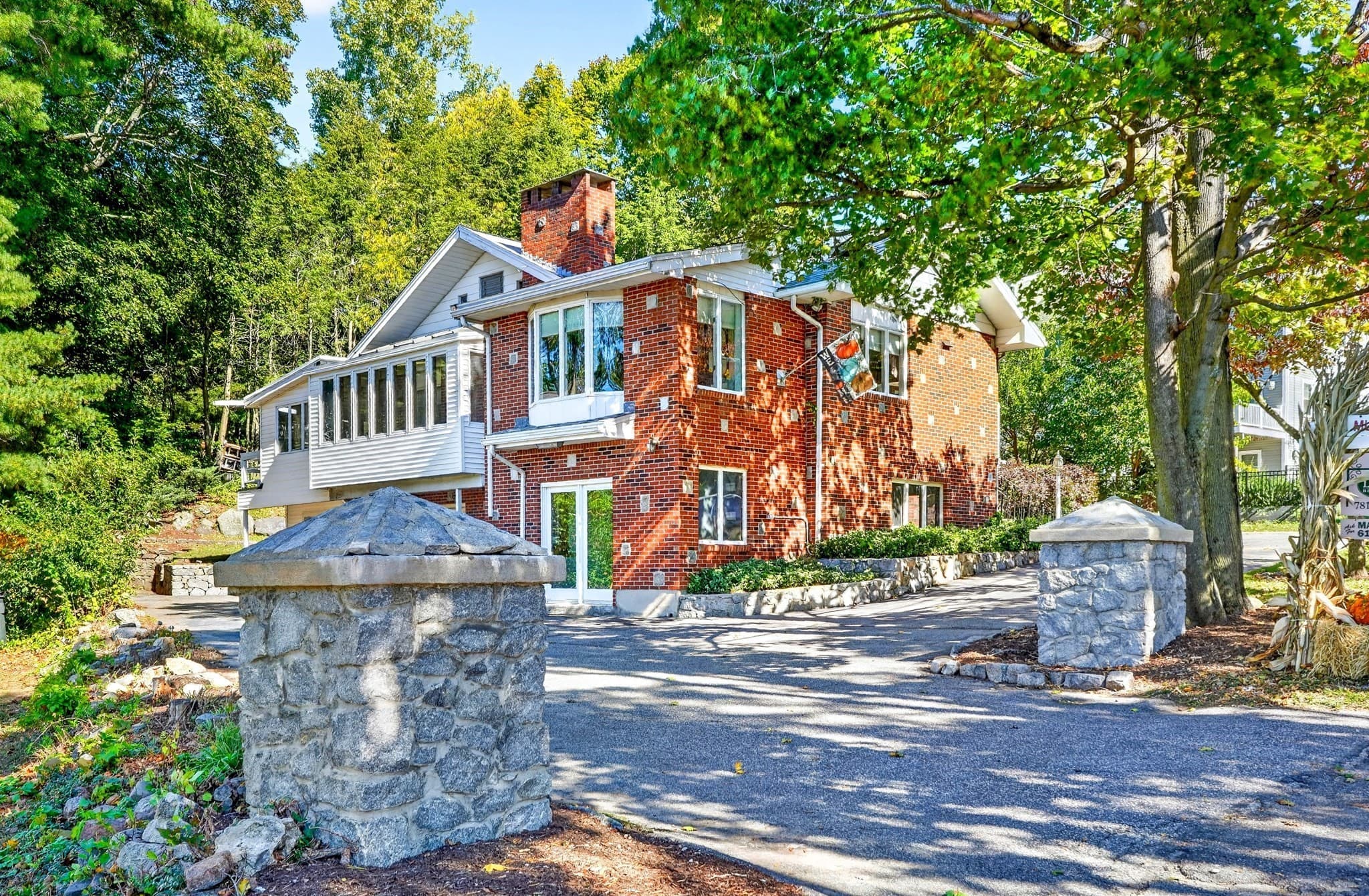 39 Buckman St, Woburn MA 01801