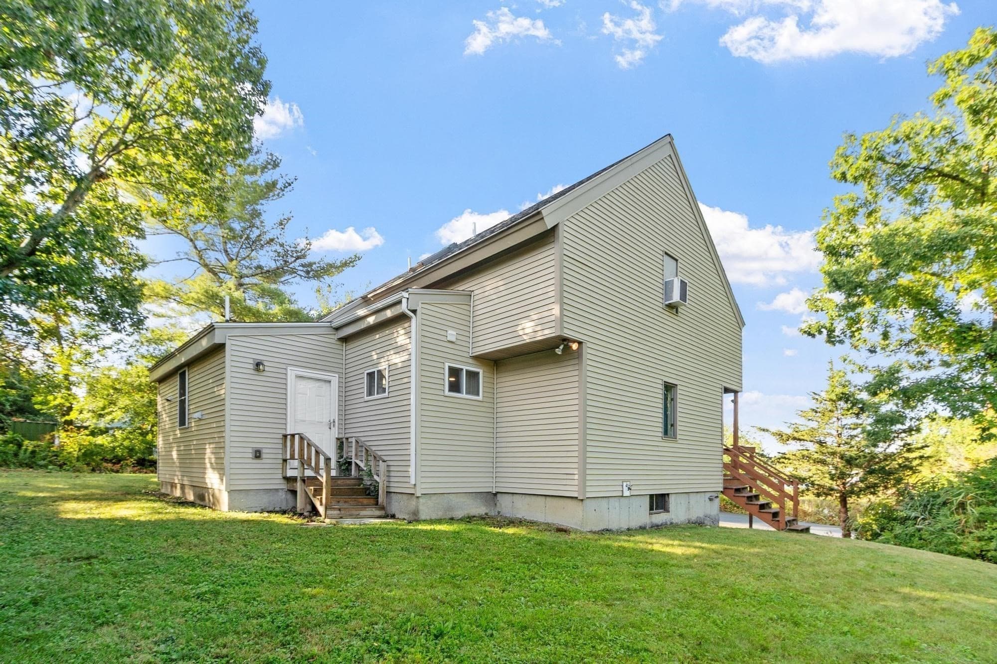 Single Family Residence at 7 Hutton St, Danvers MA 01923, Danvers, photo 38 of 42