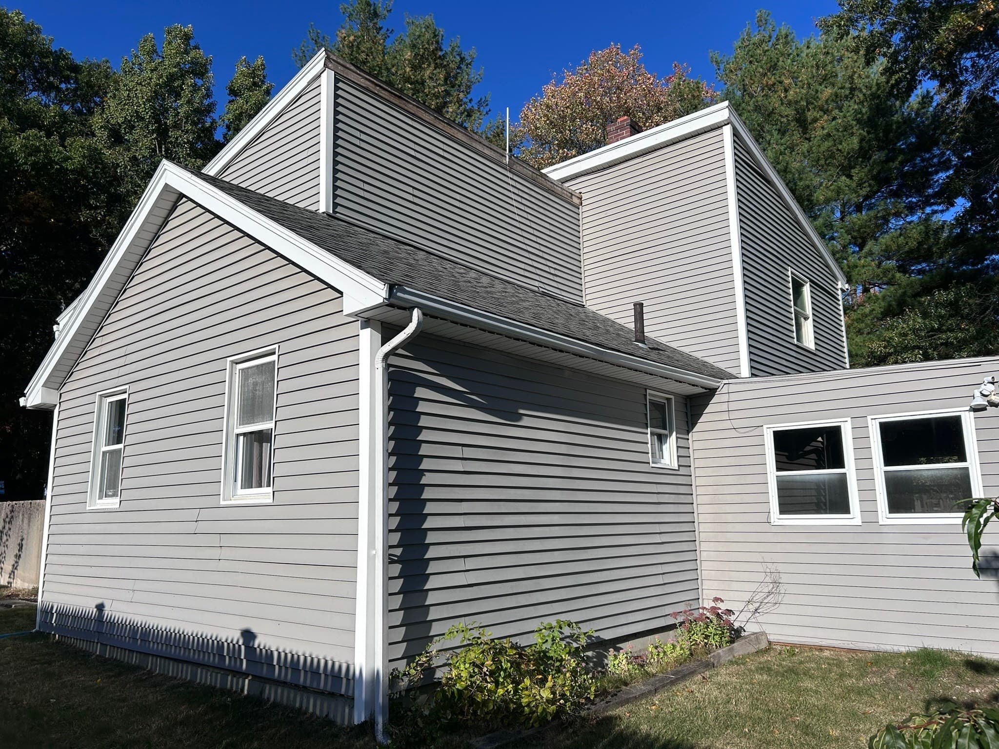 Single Family Residence at 3 Plymouth St, North Reading MA 01864, North Reading, photo 3 of 21