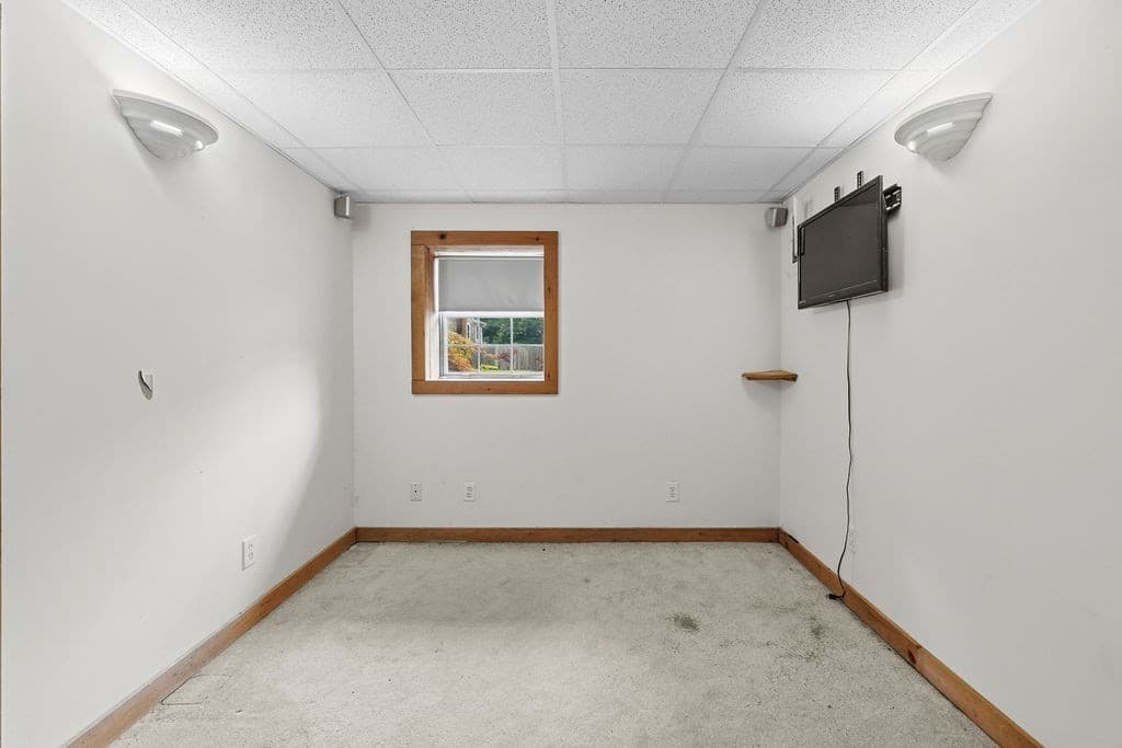 Single Family Residence at 95 Mayflower Ln, Wareham MA 02571, Wareham, photo 26 of 28