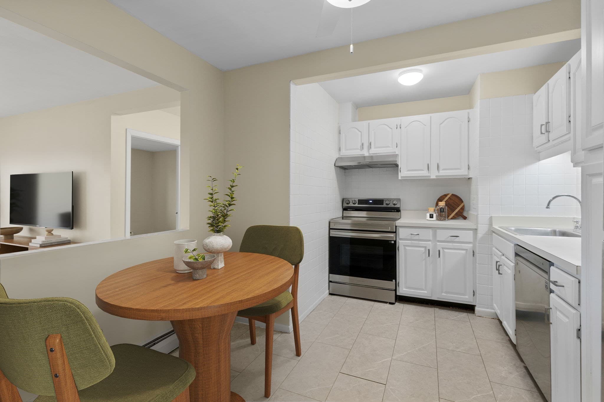 Condominium at 5 Linda Ln # 4, Boston MA 02125, Boston, photo 2 of 15