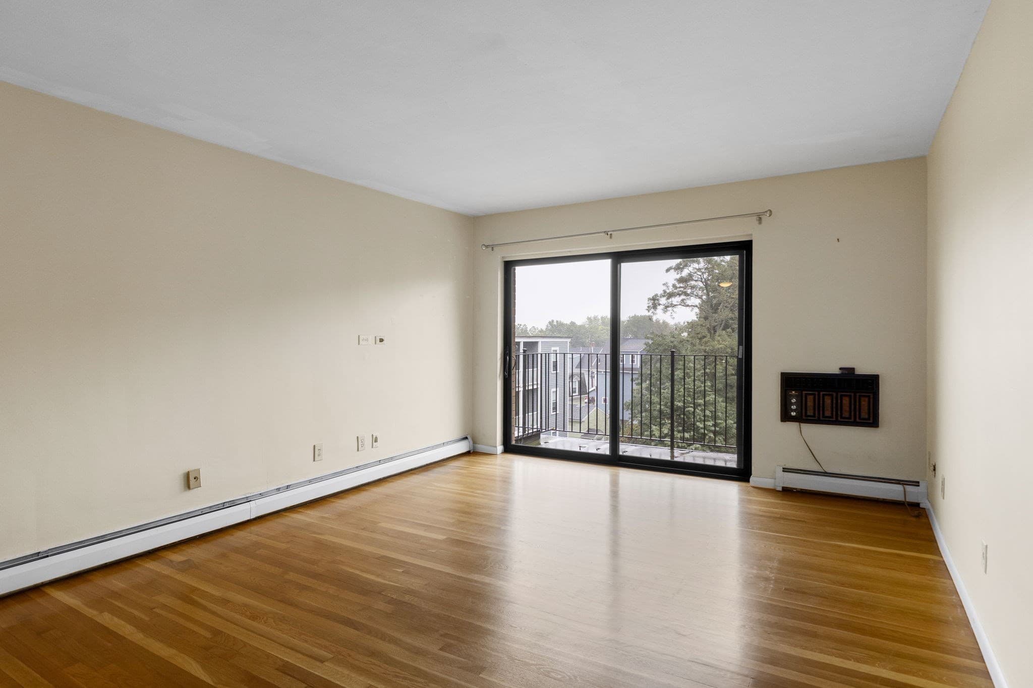 Condominium at 5 Linda Ln # 4, Boston MA 02125, Boston, photo 4 of 15
