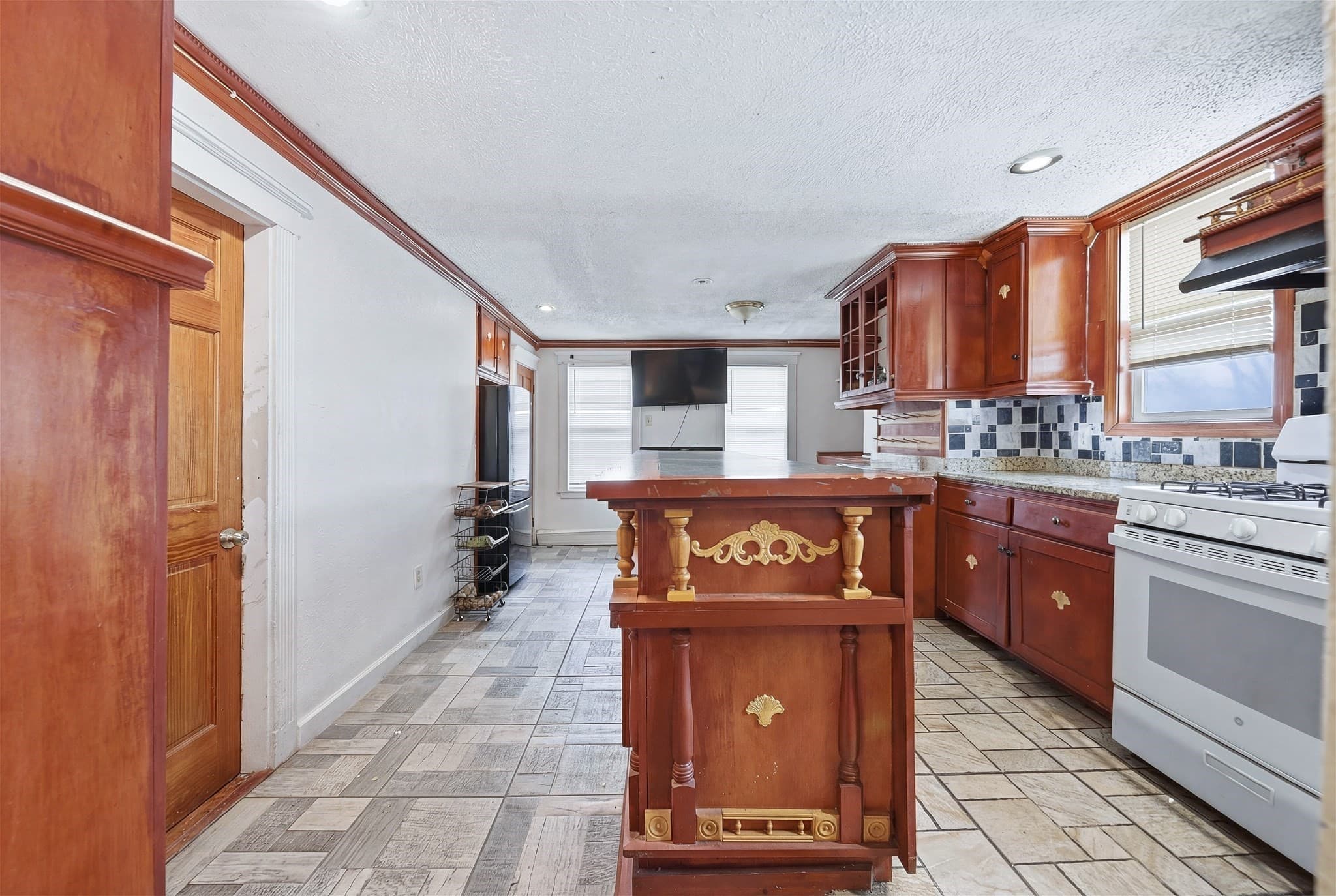 3 Family at 100 Nightingale, Boston MA 02124, Boston, photo 22 of 42