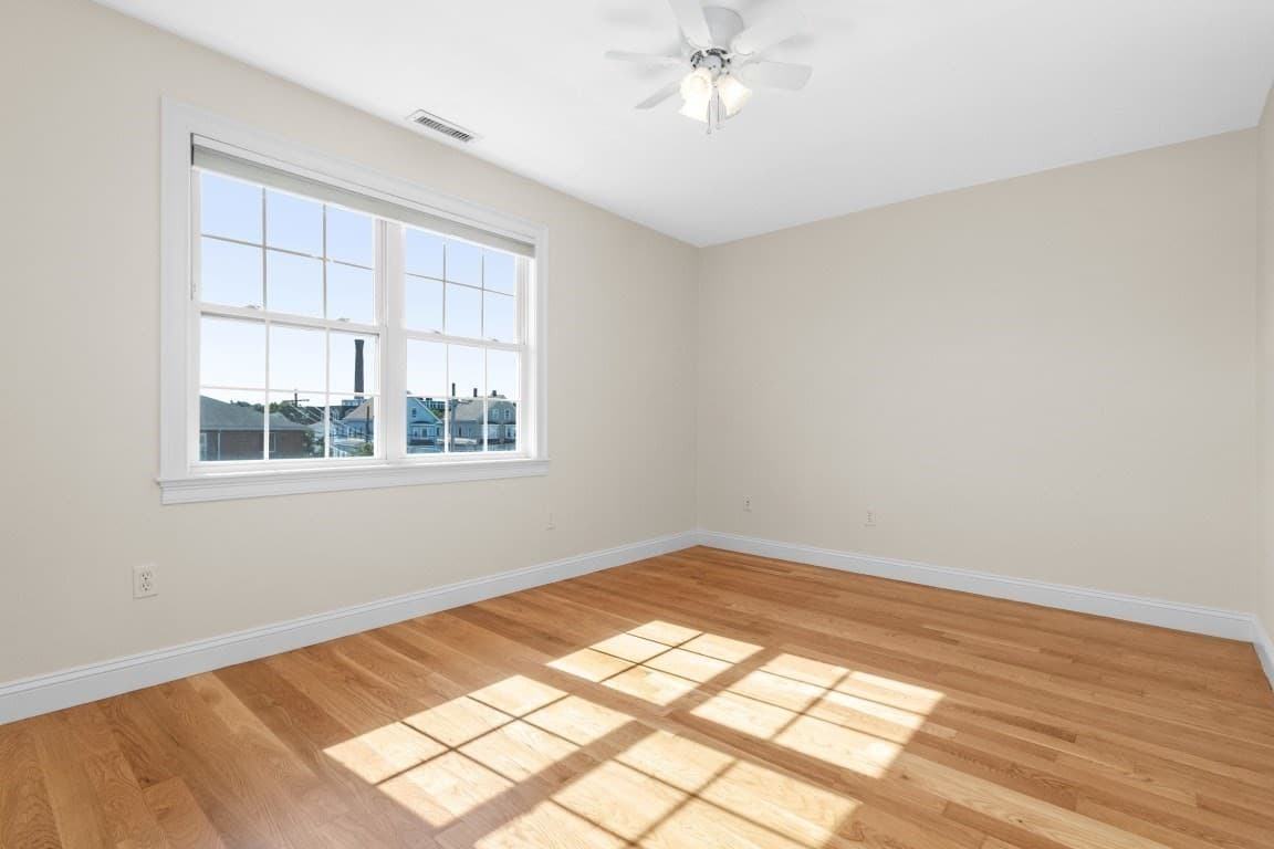 Condominium at 25 Hastings Ave # 3, Waltham MA 02453, Waltham, photo 19 of 32