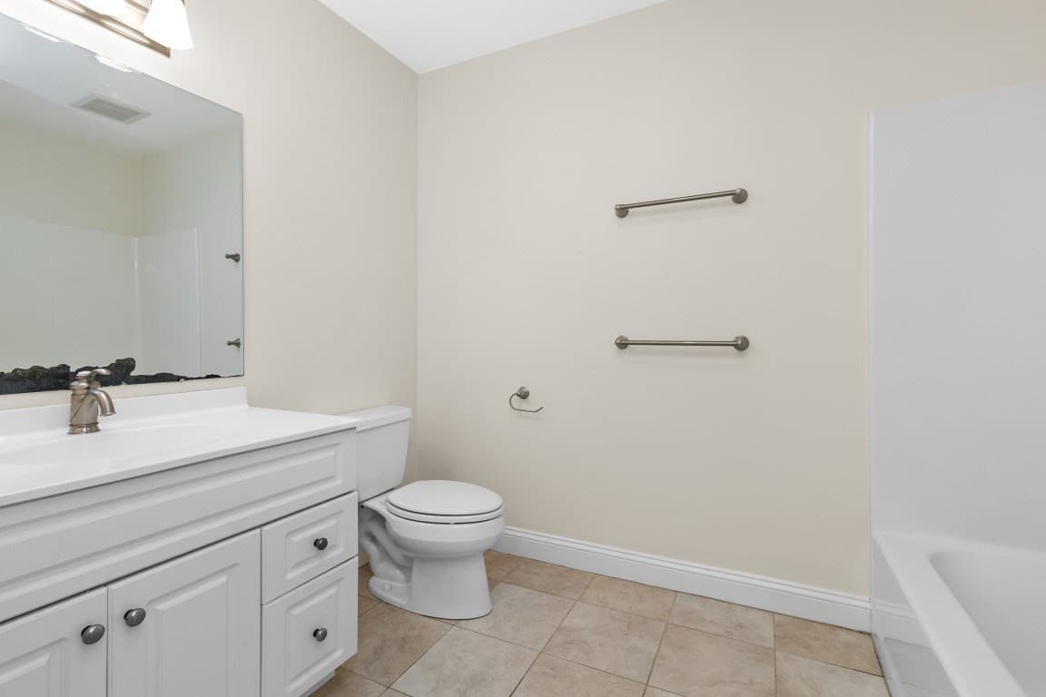 Condominium at 25 Hastings Ave # 3, Waltham MA 02453, Waltham, photo 21 of 32