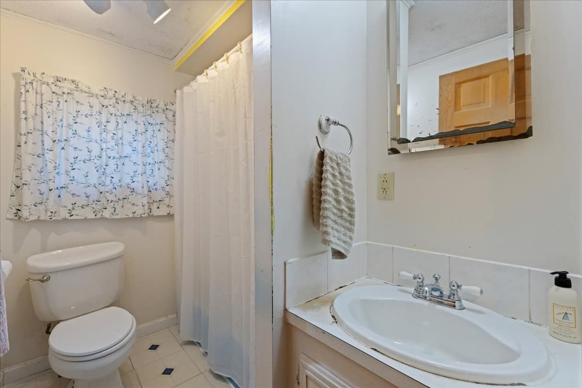 Single Family Residence at 11 Lackey St, Haverhill MA 01830, Haverhill, photo 23 of 35