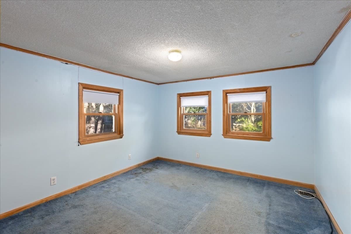 Single Family Residence at 11 Lackey St, Haverhill MA 01830, Haverhill, photo 17 of 35