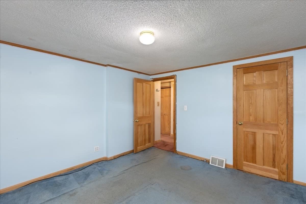 Single Family Residence at 11 Lackey St, Haverhill MA 01830, Haverhill, photo 16 of 35