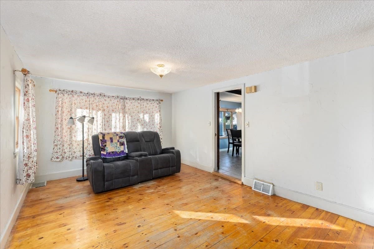 Single Family Residence at 11 Lackey St, Haverhill MA 01830, Haverhill, photo 14 of 35