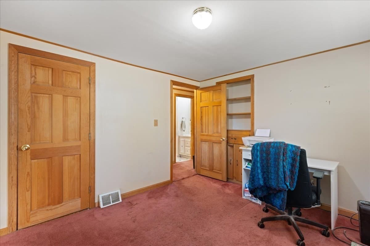 Single Family Residence at 11 Lackey St, Haverhill MA 01830, Haverhill, photo 19 of 35