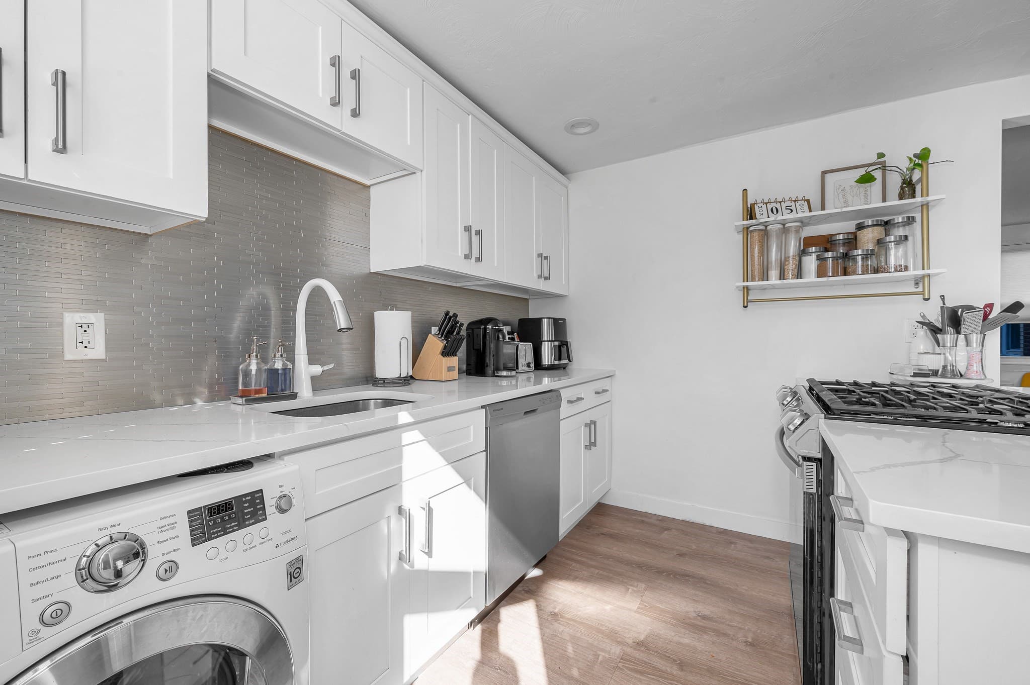 Condominium at 34 Newman Rd # 34, Malden MA 02148, Malden, photo 10 of 27
