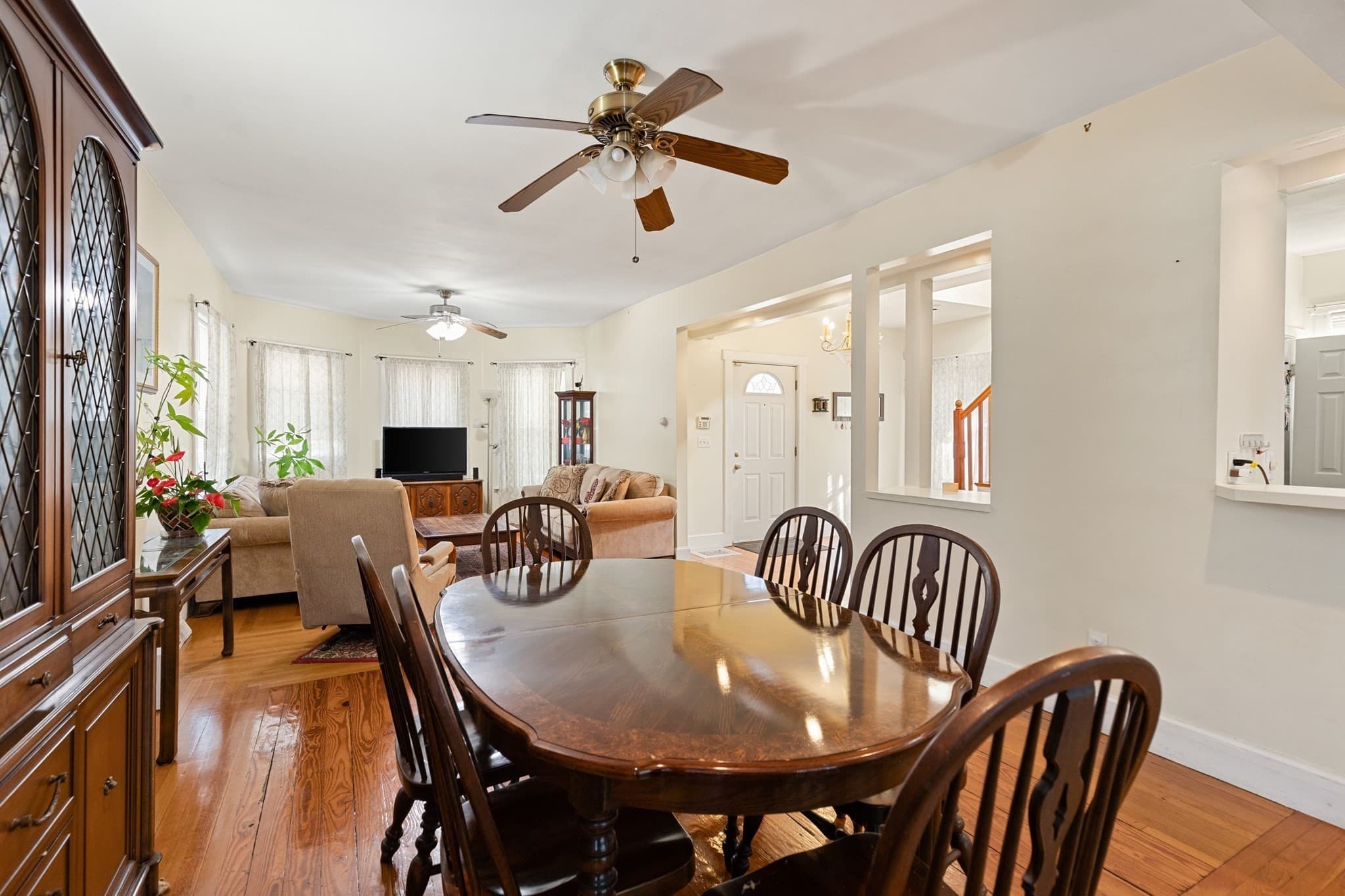 Single Family Residence at 100 Euclid Ave, Lynn MA 01904, Lynn, photo 6 of 32