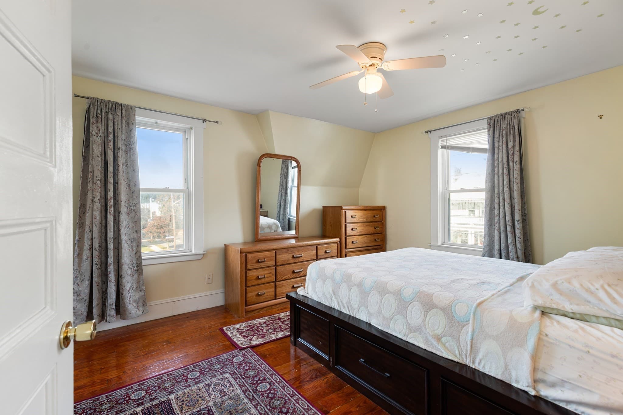 Single Family Residence at 100 Euclid Ave, Lynn MA 01904, Lynn, photo 18 of 32
