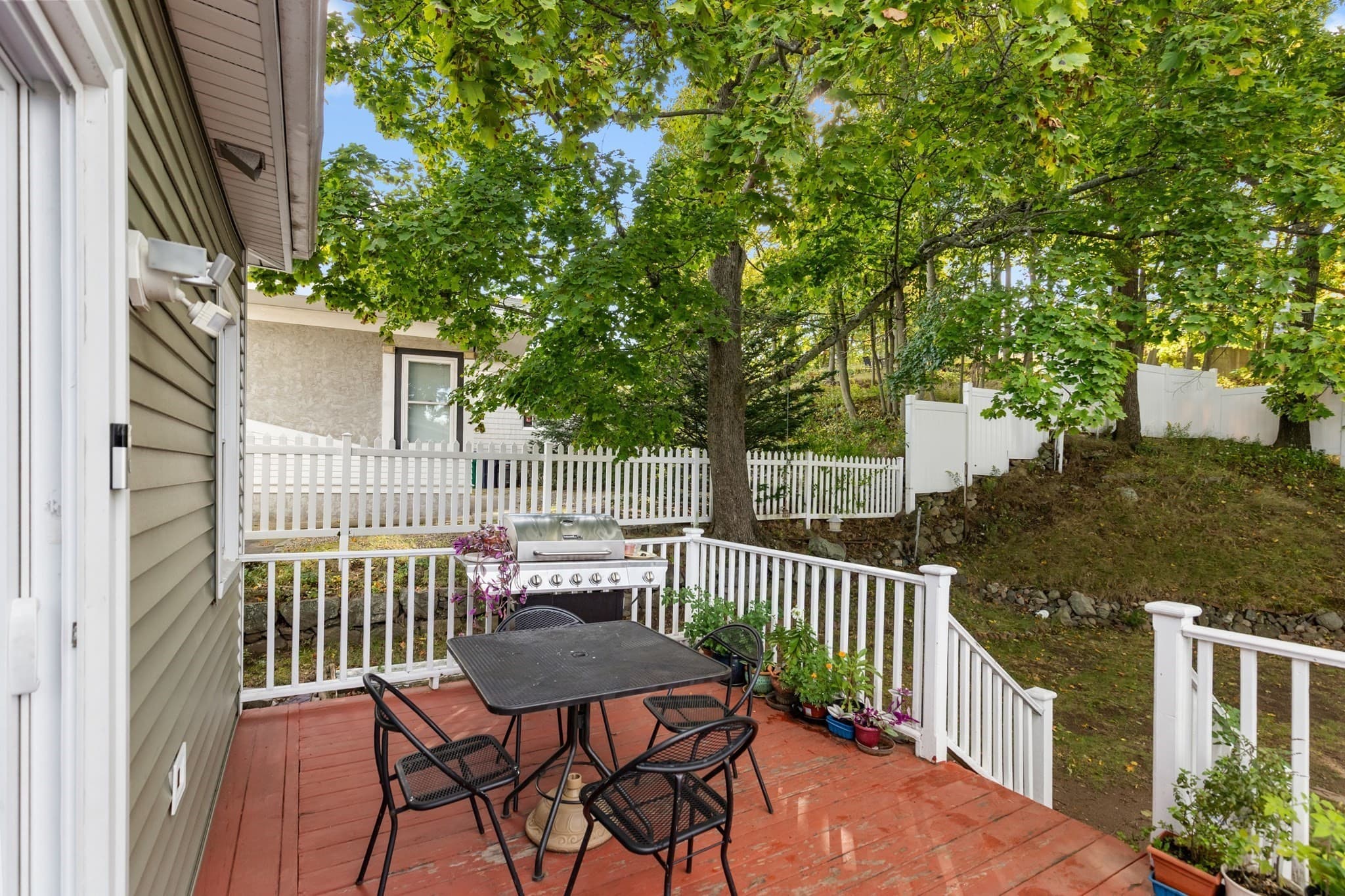 Single Family Residence at 100 Euclid Ave, Lynn MA 01904, Lynn, photo 25 of 32