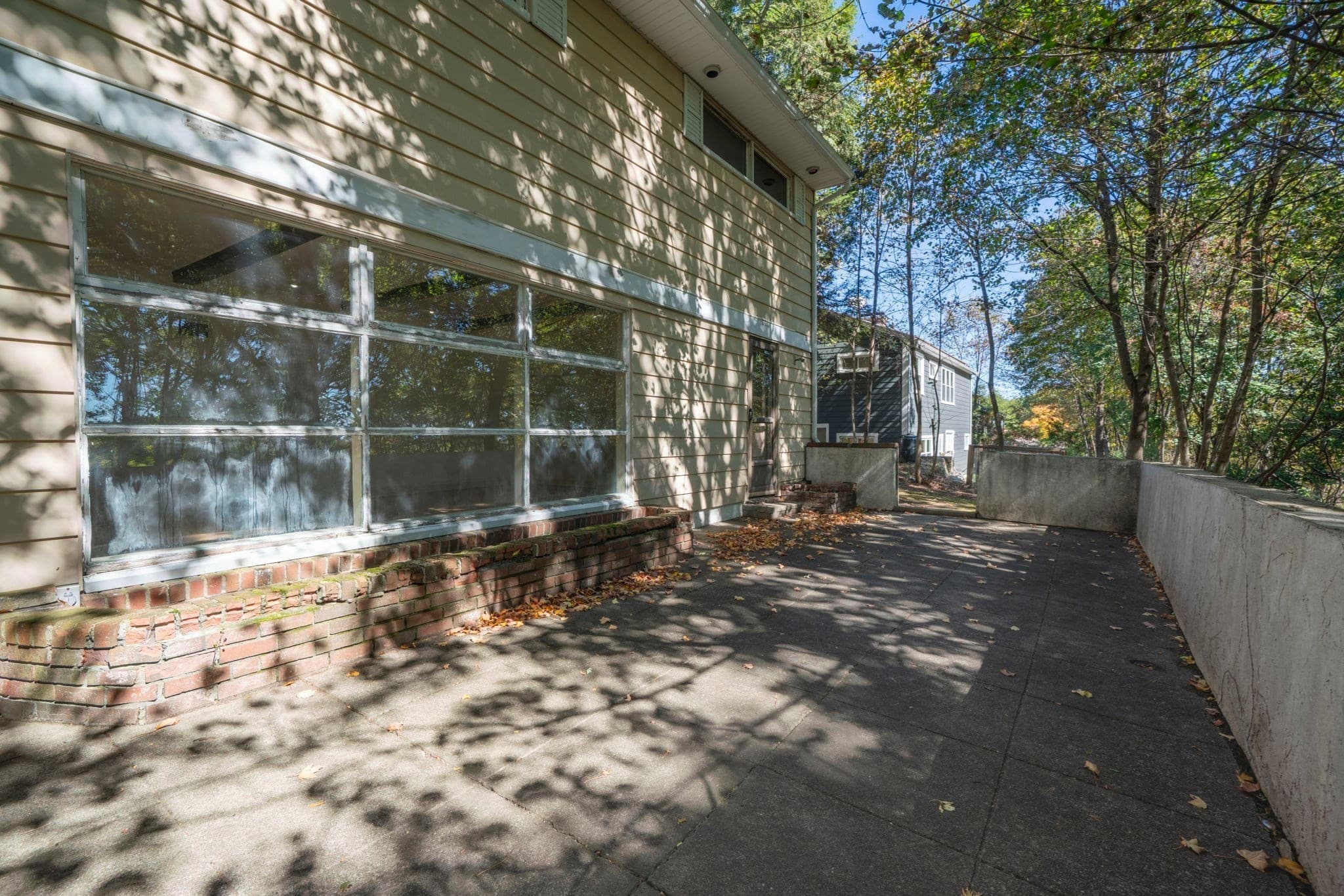 Single Family Residence at 31 Westmorland Dr, Worcester MA 01602, Worcester, photo 3 of 26