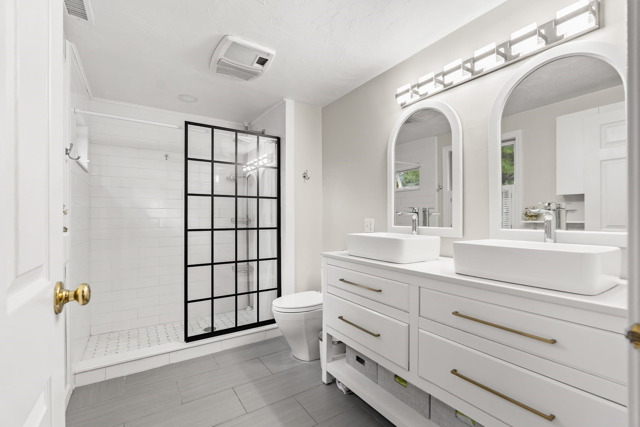 Single Family Residence at 15 Beverly Street, Quincy MA 02169, Quincy, photo 16 of 40