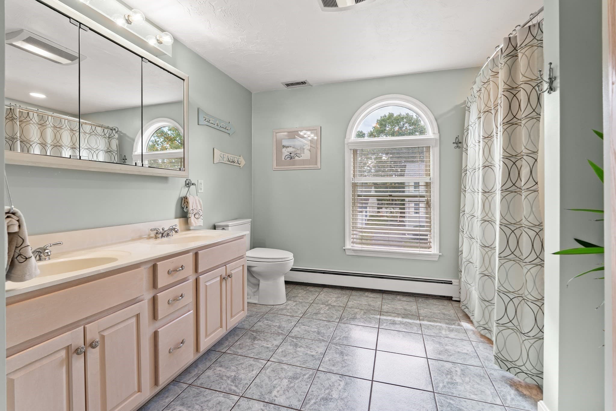 Single Family Residence at 15 Beverly Street, Quincy MA 02169, Quincy, photo 22 of 40