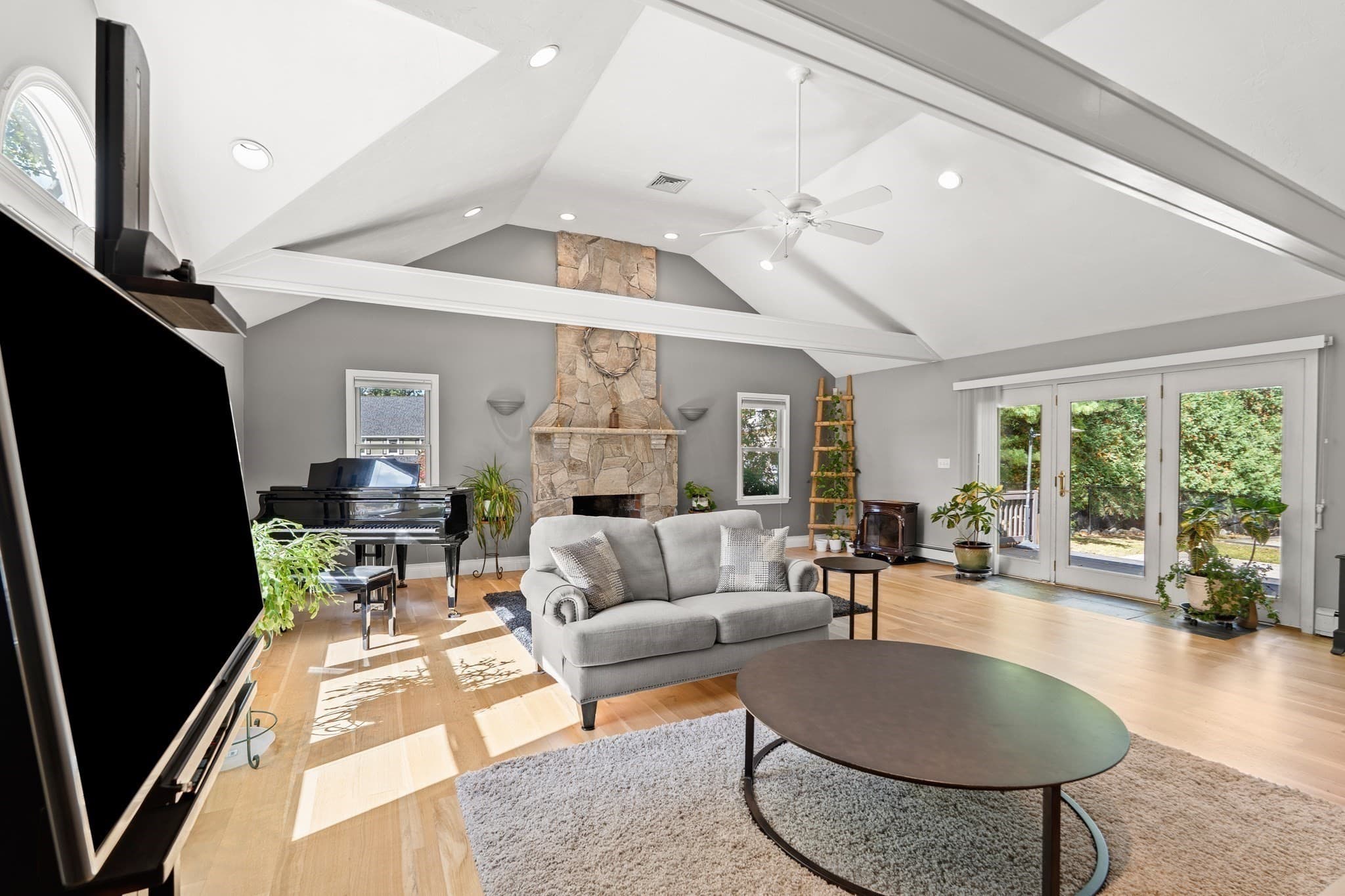 Single Family Residence at 15 Beverly Street, Quincy MA 02169, Quincy, photo 5 of 40