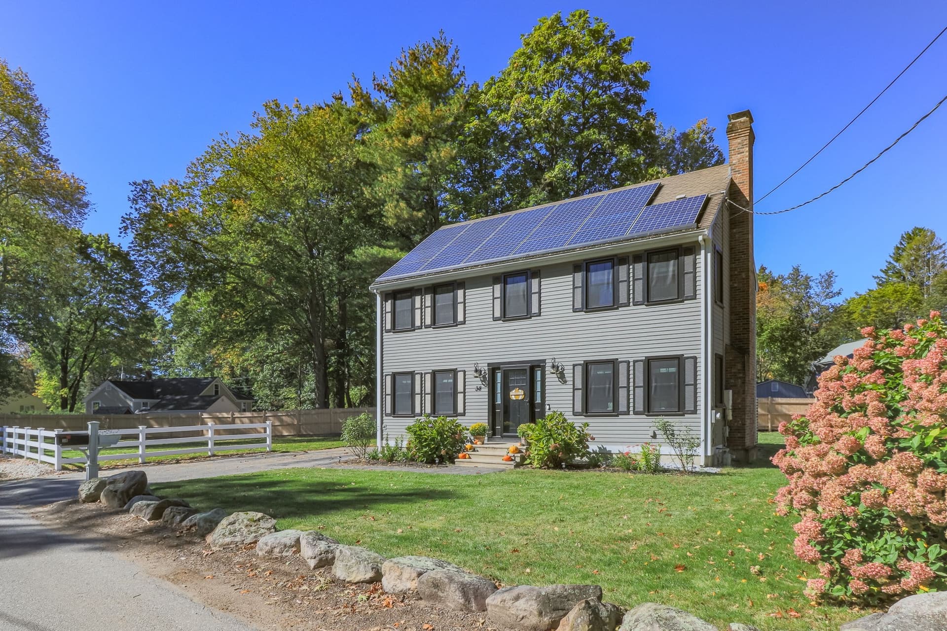 38 Old Mill Rd, Maynard MA 01754