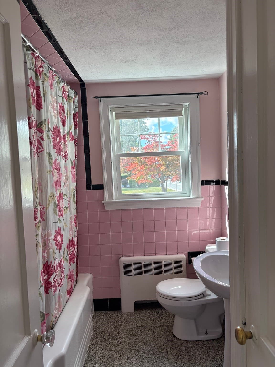 Single Family Residence at 496 Nahatan St, Norwood MA 02062, Norwood, photo 10 of 28