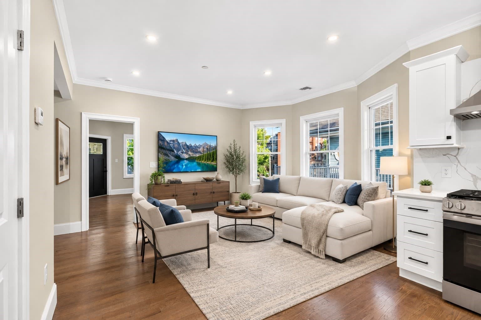 152 Washington St # 2, Boston MA 02135
