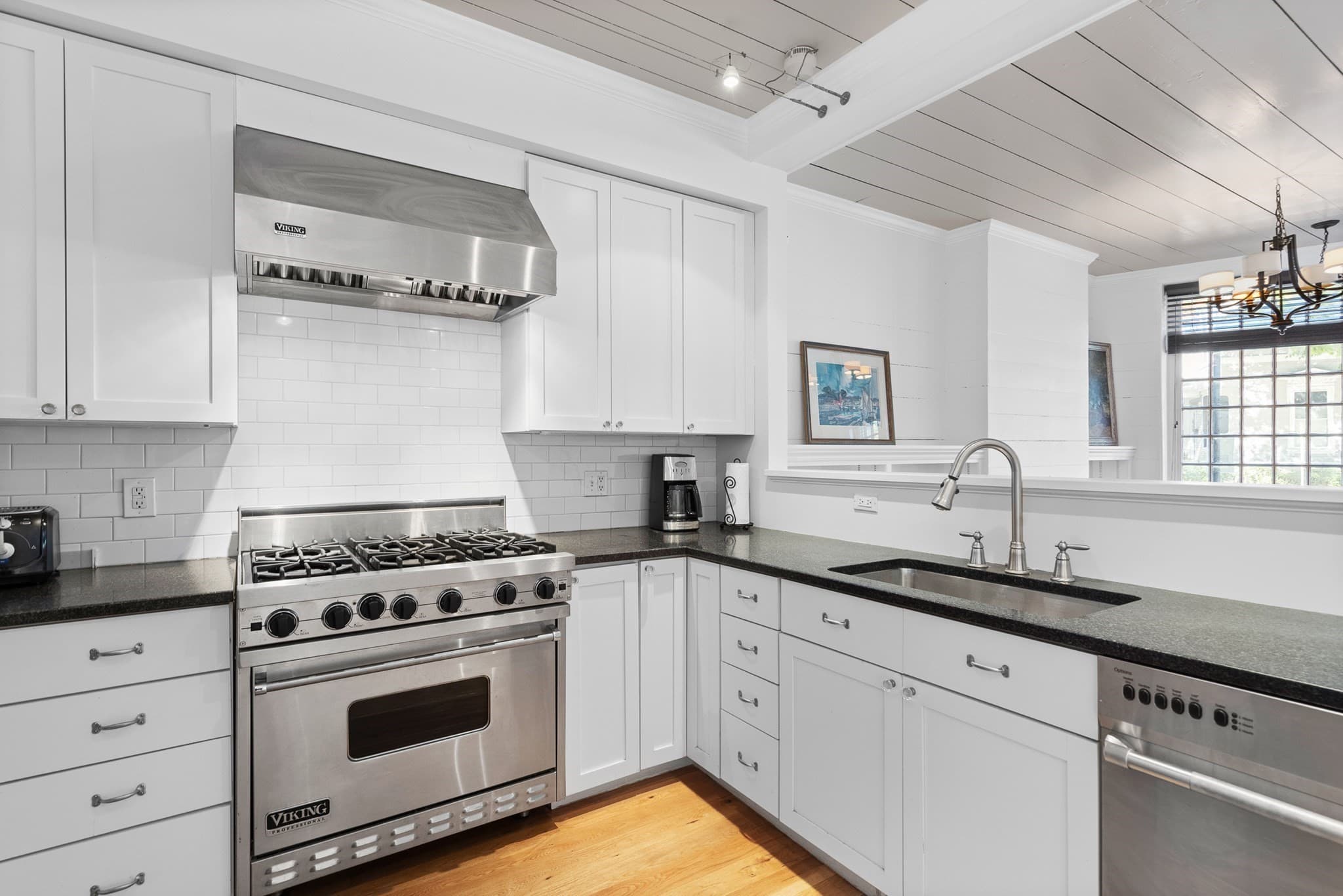 Condominium at 27 Flint # A, Salem MA 01970, Salem, photo 6 of 23