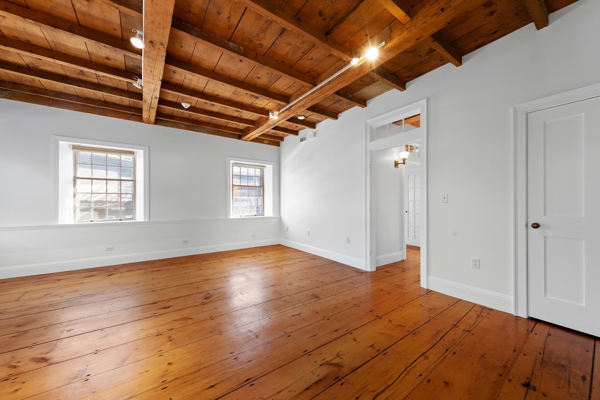 Condominium at 27 Flint # A, Salem MA 01970, Salem, photo 12 of 23