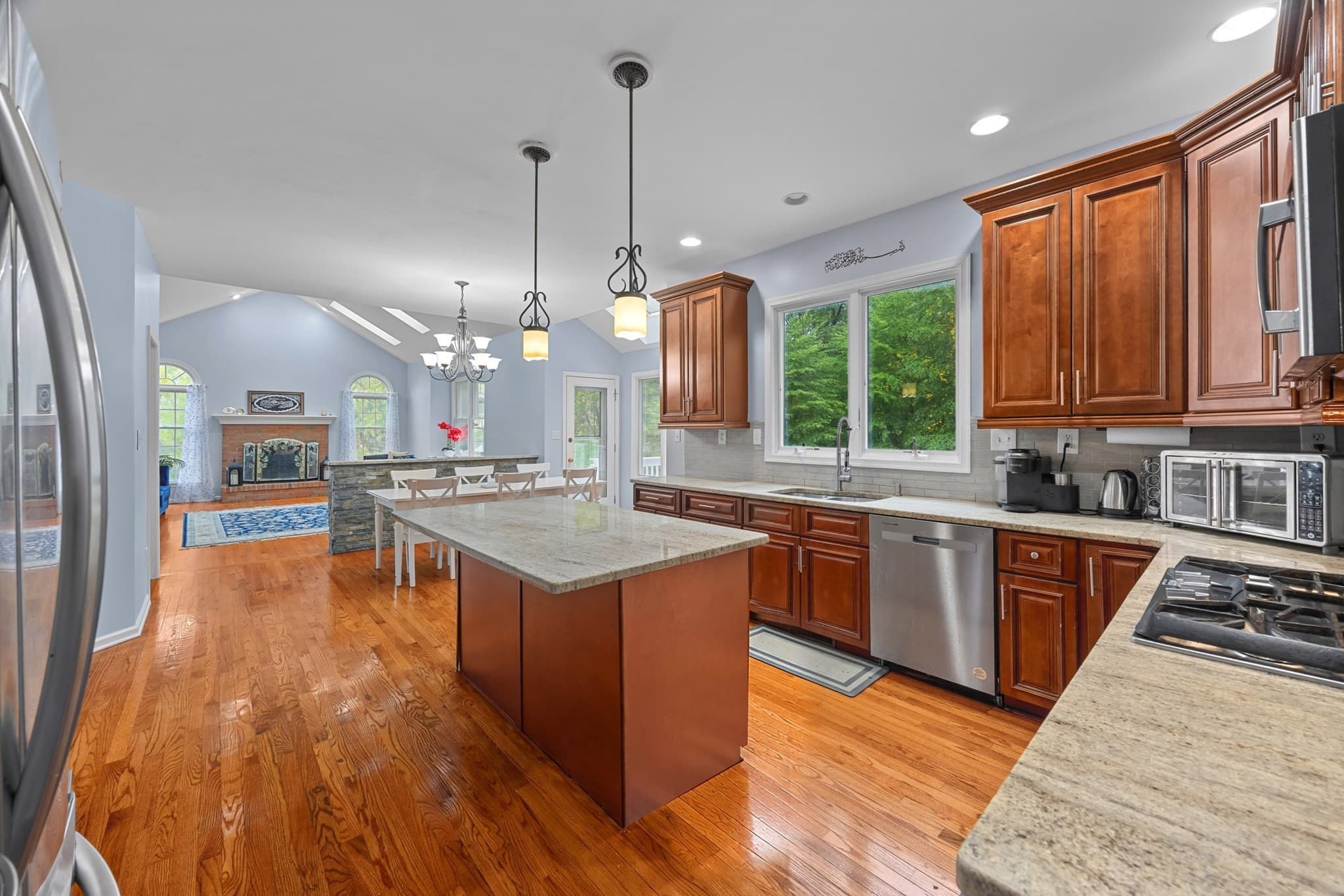 Single Family Residence at 22 Faulkner Rd, Shrewsbury MA 01545, Shrewsbury, photo 13 of 41