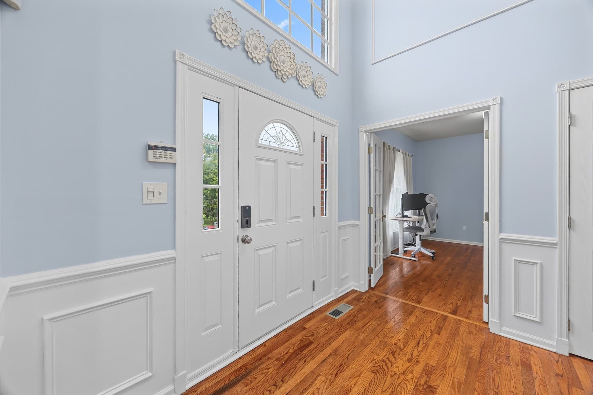 Single Family Residence at 22 Faulkner Rd, Shrewsbury MA 01545, Shrewsbury, photo 3 of 41