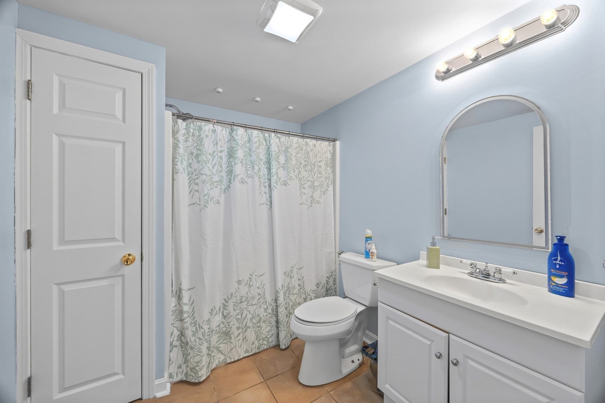 Single Family Residence at 22 Faulkner Rd, Shrewsbury MA 01545, Shrewsbury, photo 29 of 41