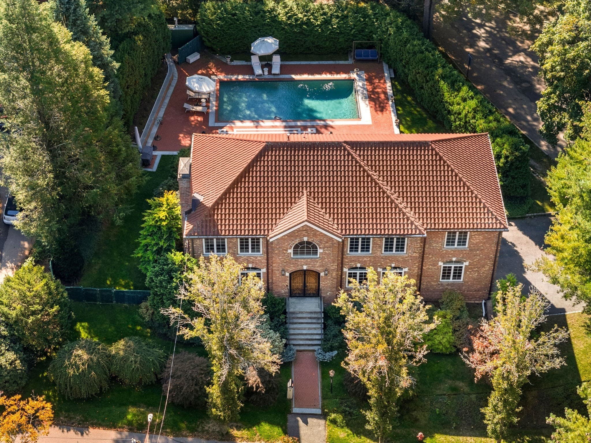 7 Monadnock Rd, Newton MA 02467