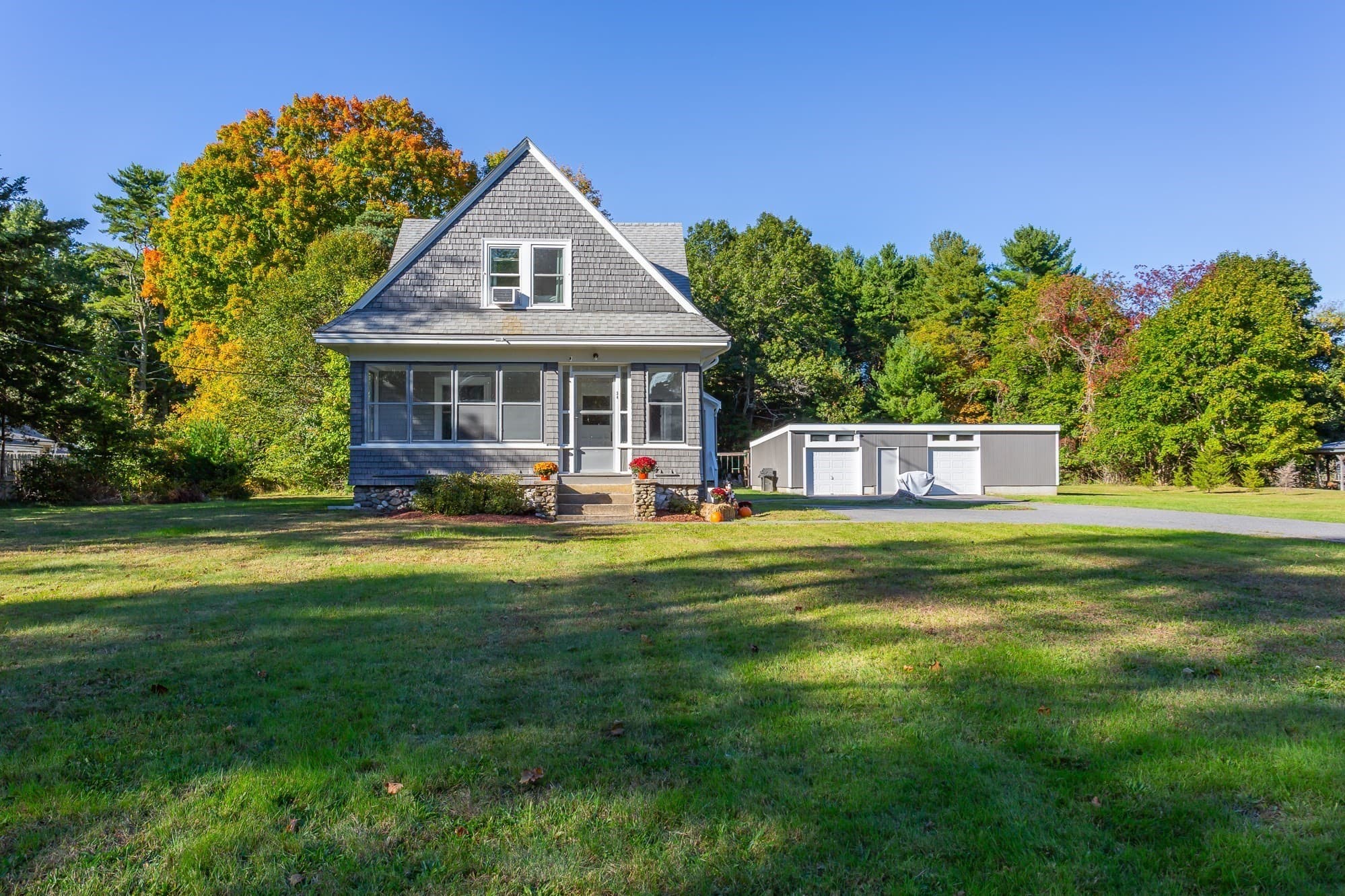 34 Smith St, Middleboro MA 02346