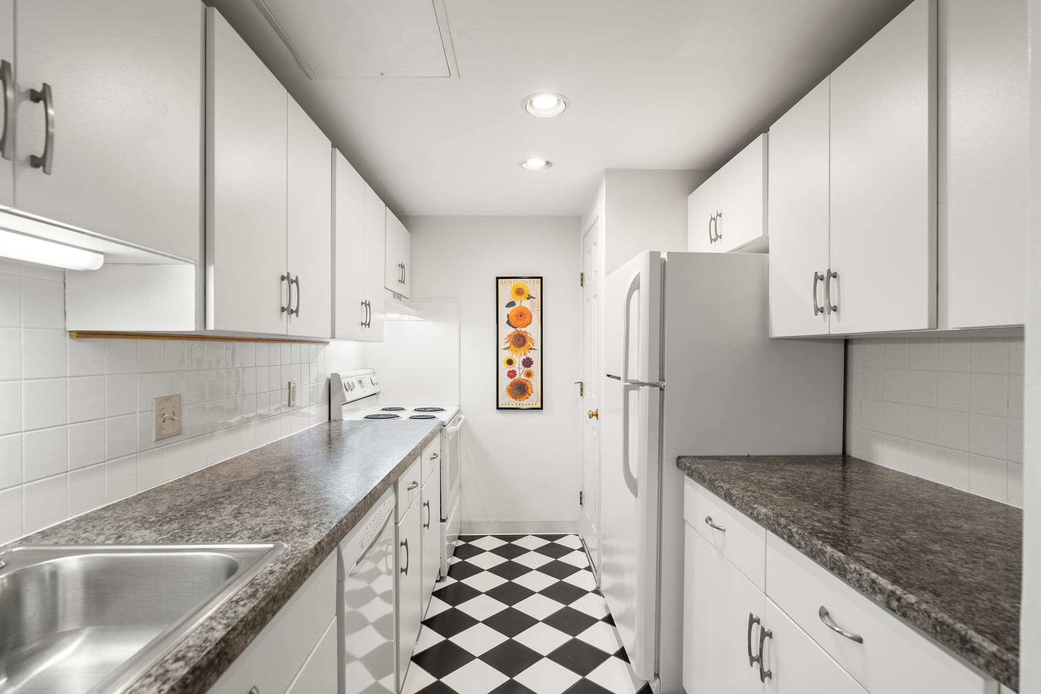 Condominium at 21 Linden Street # 301, Quincy MA 02170, Quincy, photo 16 of 32