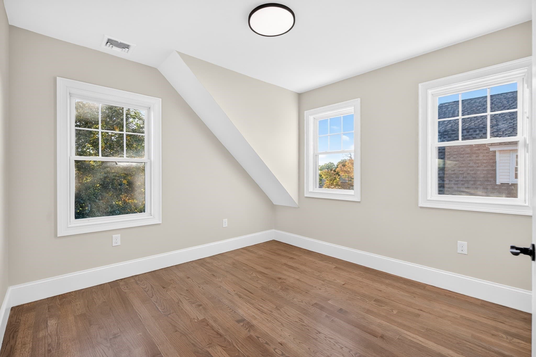 Condominium at 152 Washington St # 3, Boston MA 02135, Boston, photo 14 of 17
