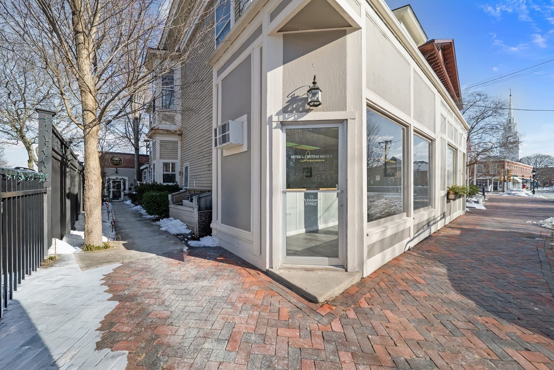 Condominium at 68 Pleasant St # 2, Newburyport MA 01950, photo 26 of 33
