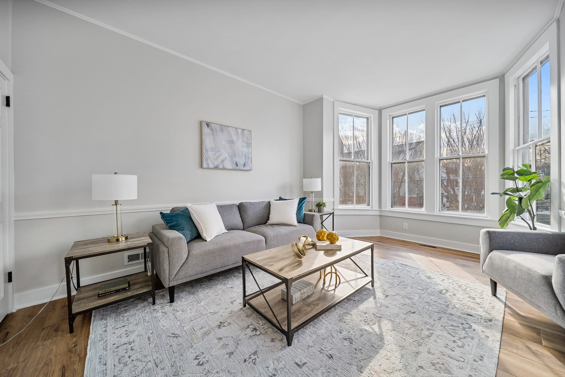 Condominium at 68 Pleasant St # 2, Newburyport MA 01950, photo 11 of 33