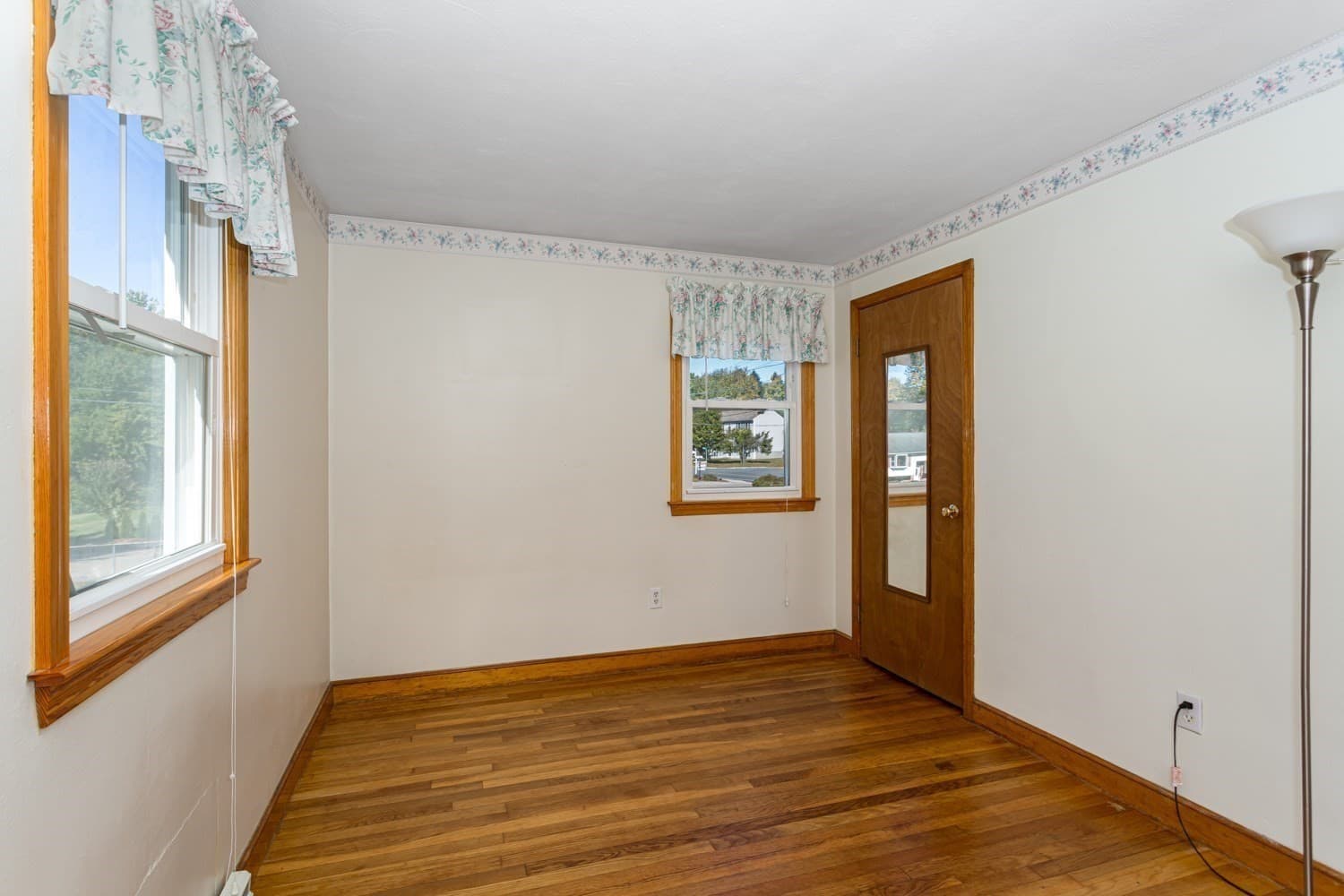 Single Family Residence at 590 Pond St, Franklin MA 02038, Franklin, photo 27 of 42