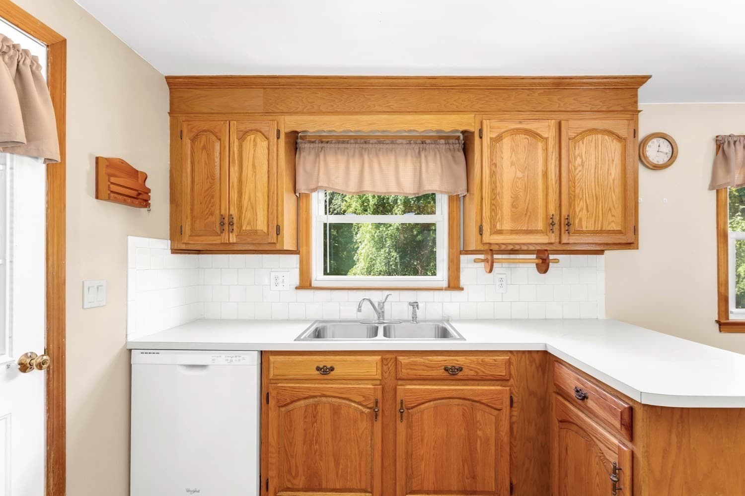 Single Family Residence at 590 Pond St, Franklin MA 02038, Franklin, photo 13 of 42