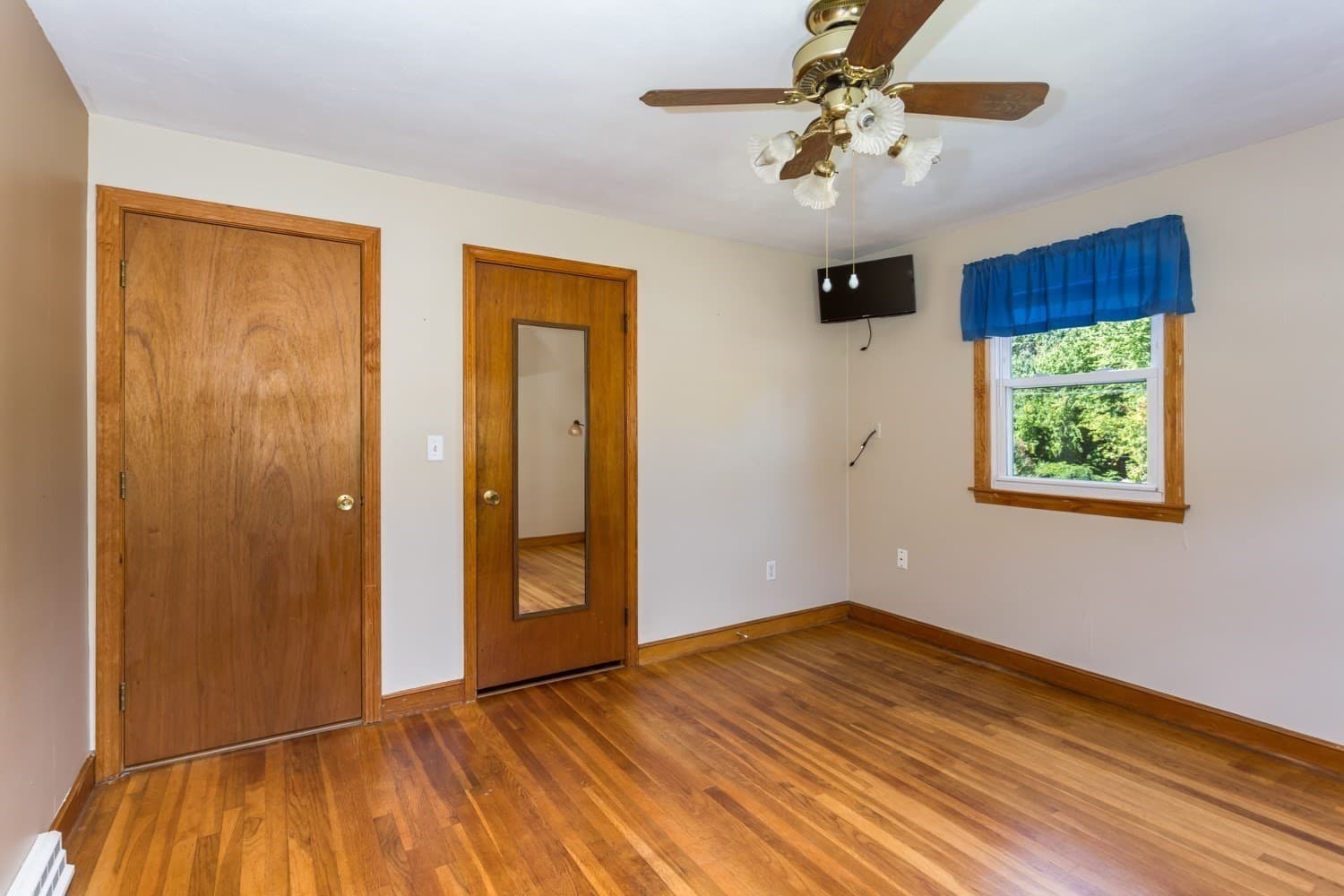 Single Family Residence at 590 Pond St, Franklin MA 02038, Franklin, photo 25 of 42