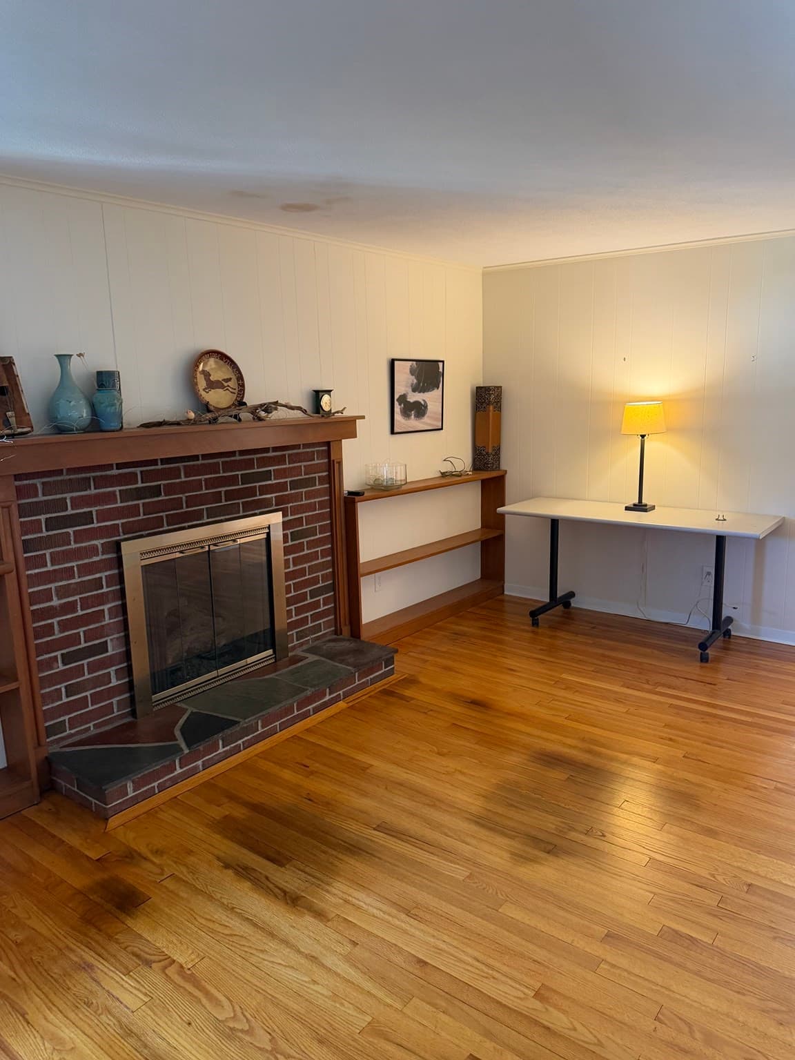 Single Family Residence at 76 Hillview Rd, Holyoke MA 01040, photo 12 of 33