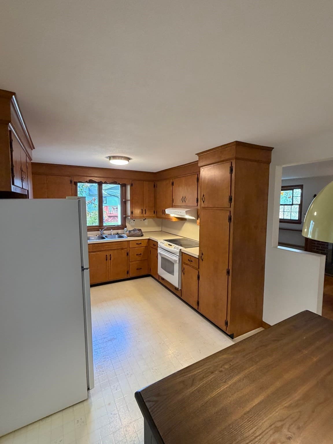 Single Family Residence at 76 Hillview Rd, Holyoke MA 01040, photo 20 of 33