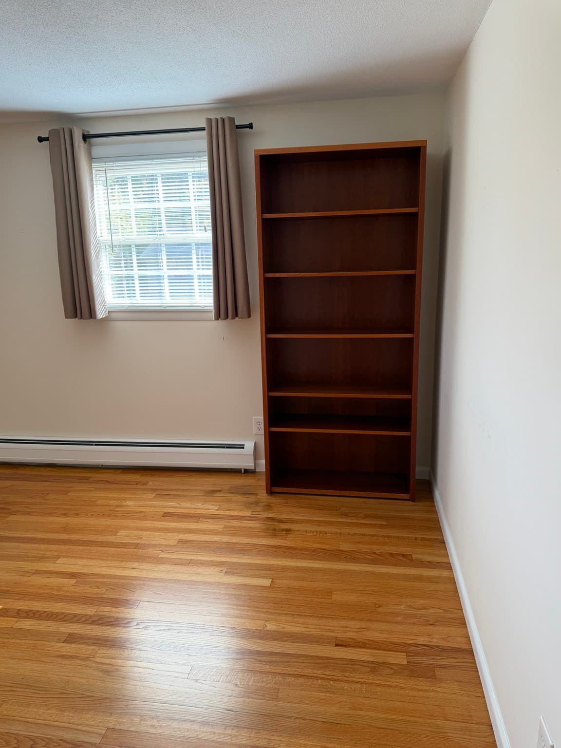 Single Family Residence at 76 Hillview Rd, Holyoke MA 01040, photo 15 of 33