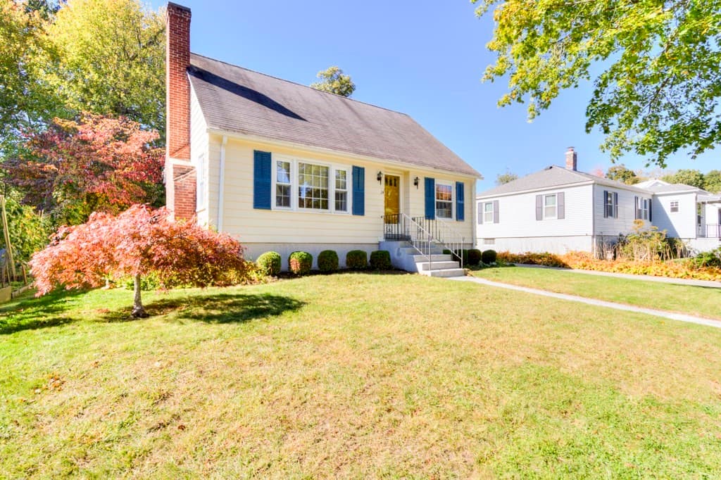 Single Family Residence at 24 Knowles, Worcester MA 01602, Worcester, photo 2 of 42